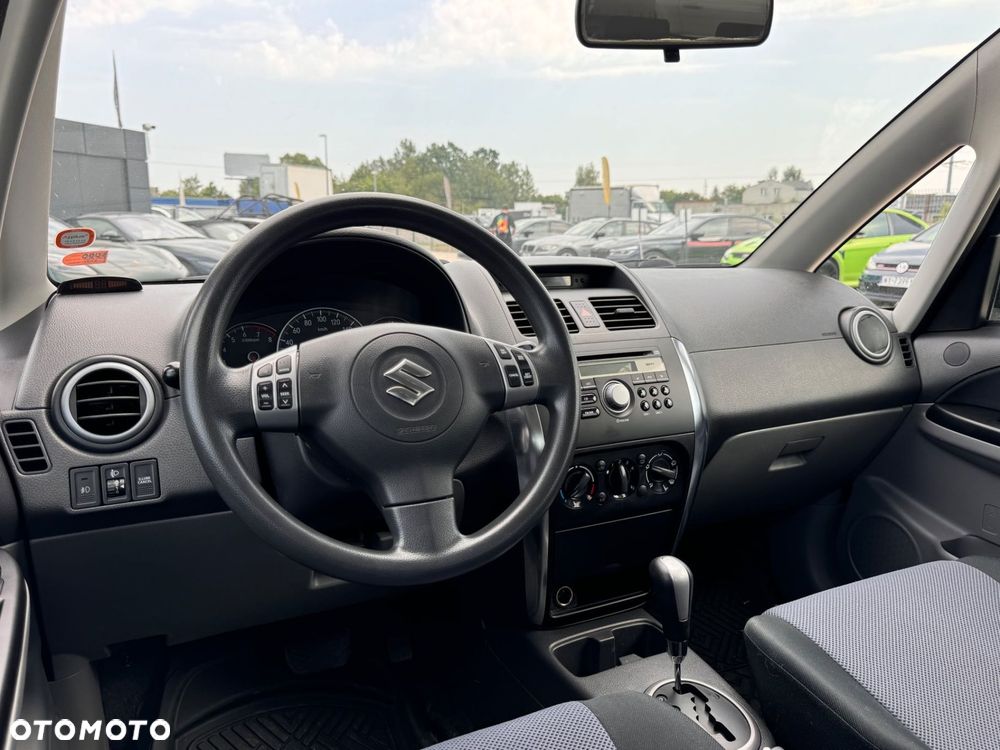 Suzuki SX4 - 12