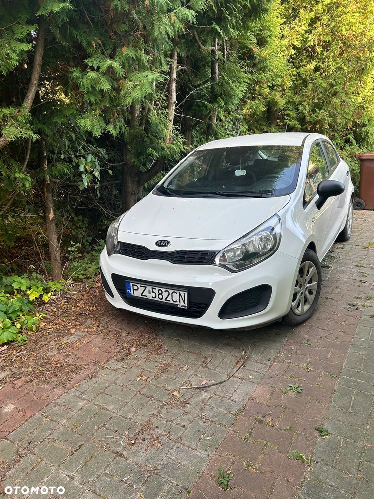 Kia Rio - 1