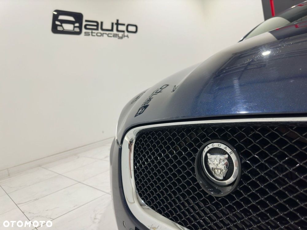 Jaguar XF - 22