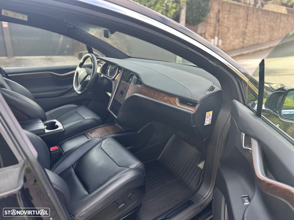 Tesla Model X 100D - 7