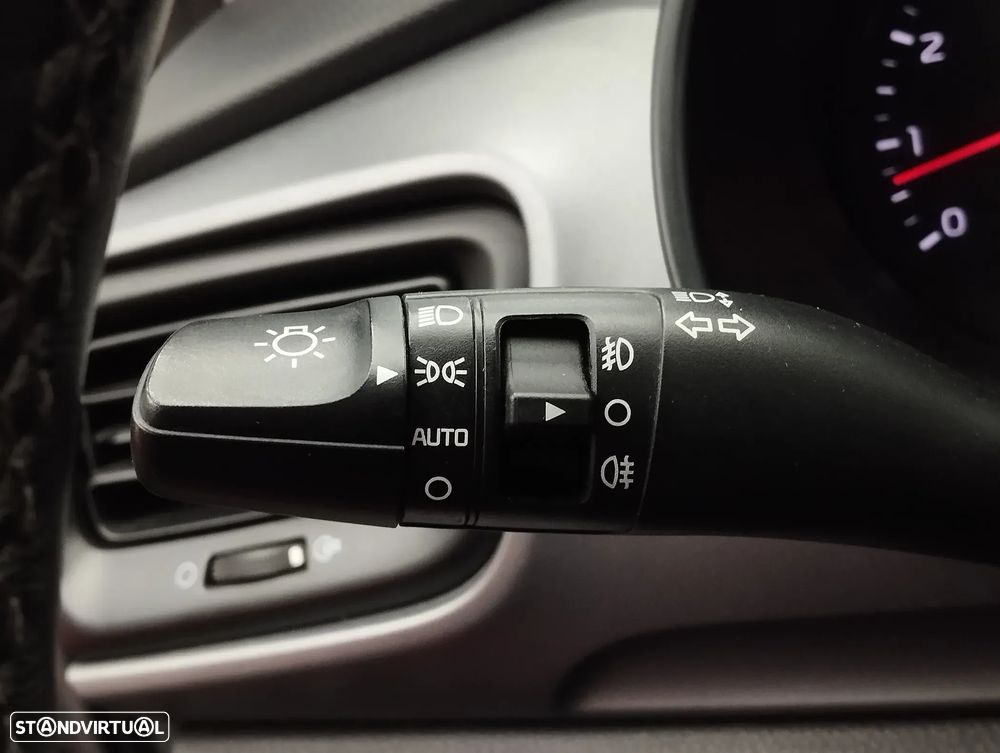 Kia Stonic 1.2 Dynamic - 19