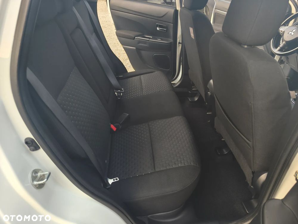 Mitsubishi ASX - 14