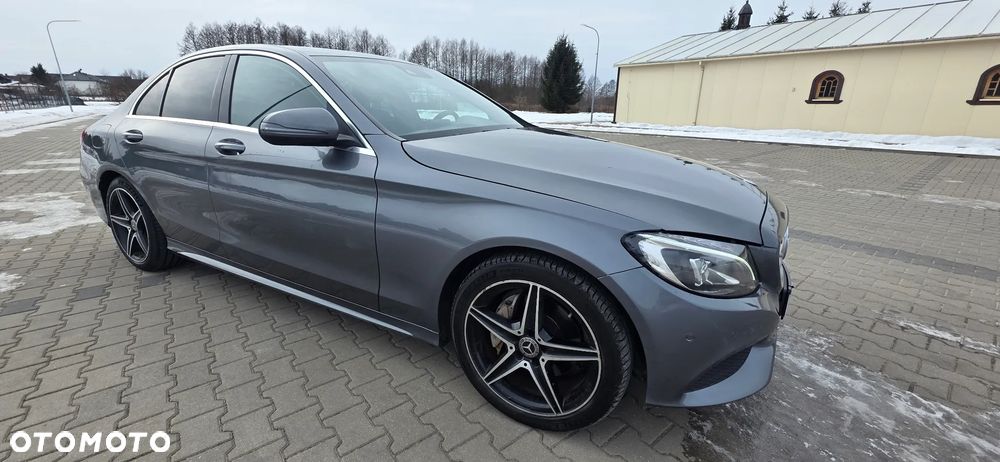 Mercedes-Benz Klasa C 180 9G-TRONIC AMG Line - 3