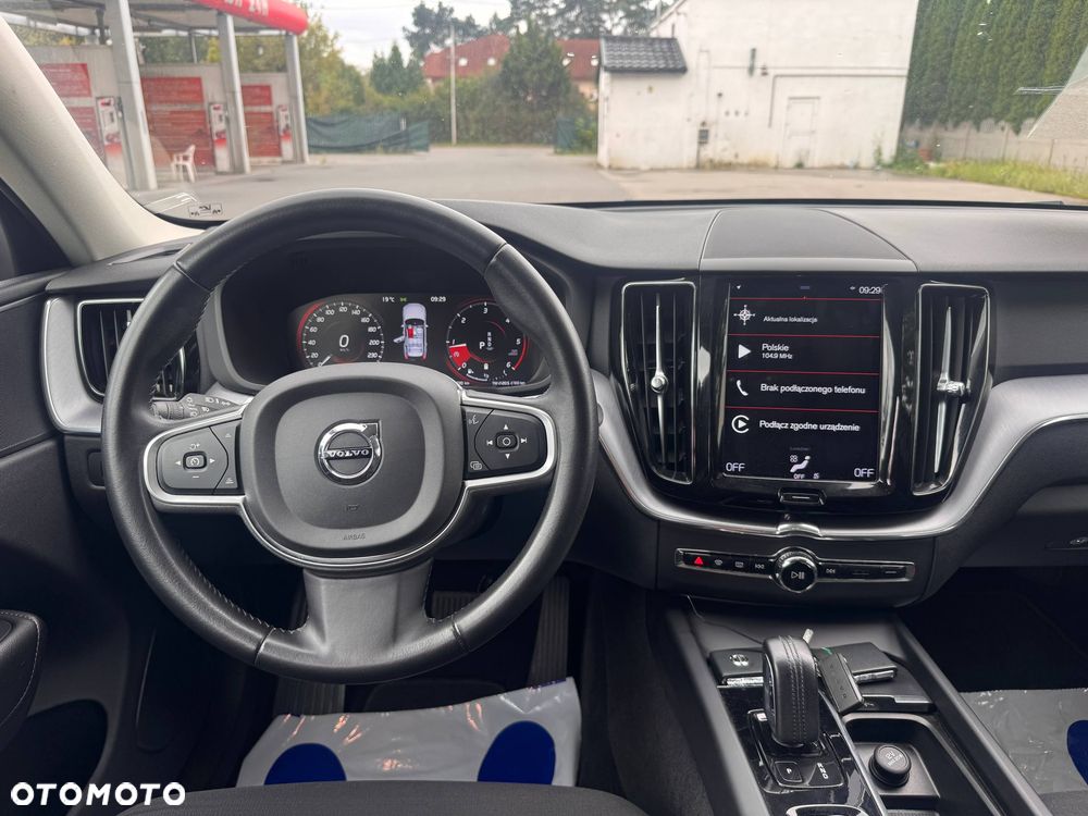 Volvo XC 60 B4 D Geartronic Momentum Pro - 22
