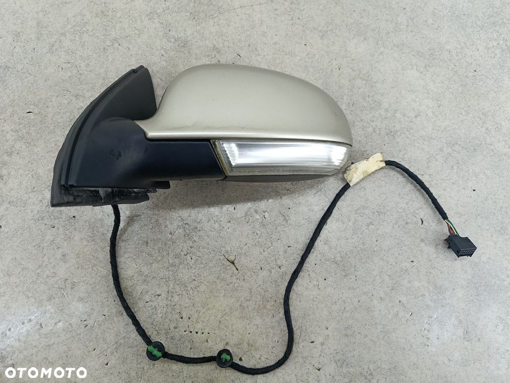 LUSTERKO LEWE VW JETTA V LD1W - 1