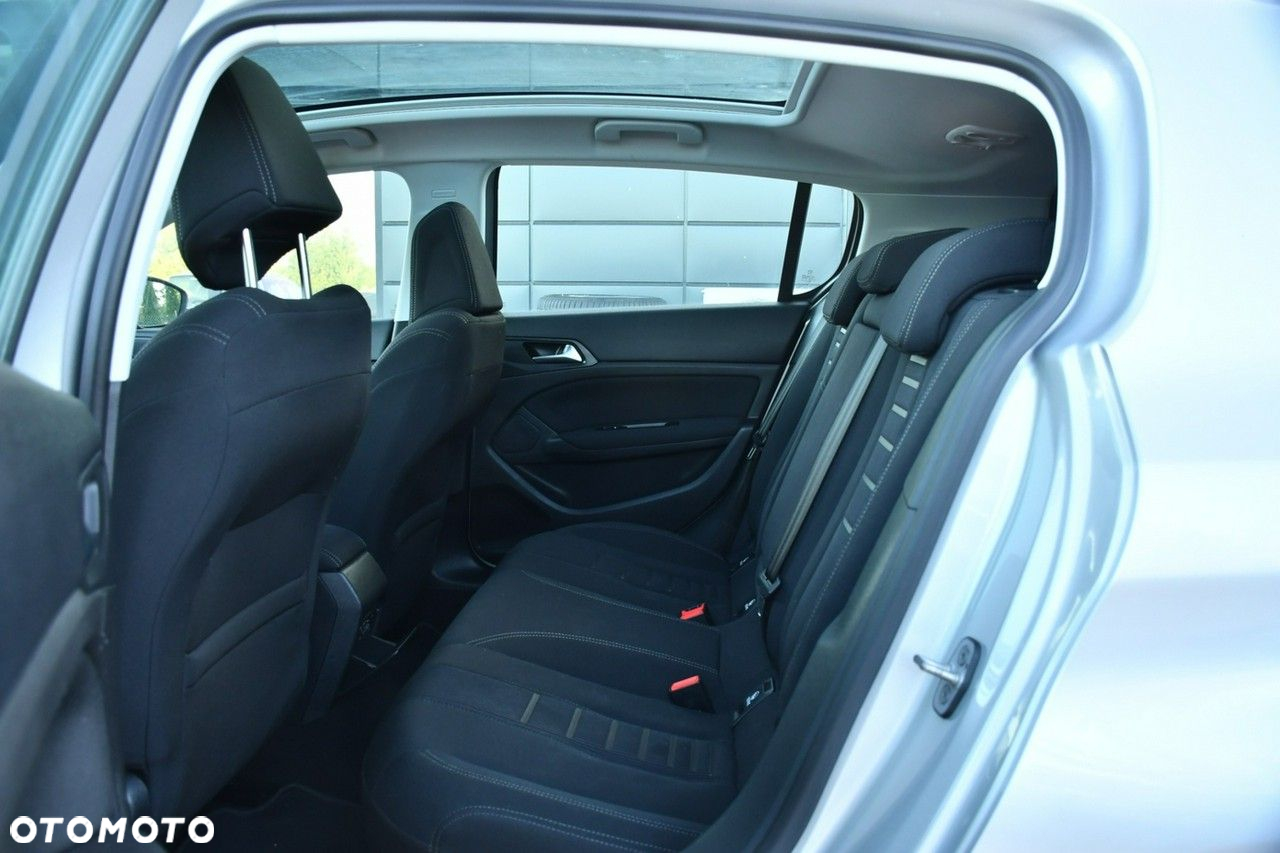 Peugeot 308 - 30