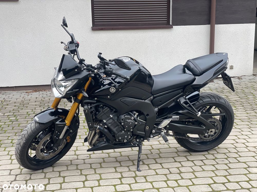 Yamaha FZ8 - 13