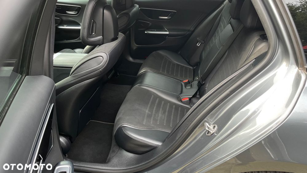 Mercedes-Benz Klasa C 200 d 9G-TRONIC Edition AMG Line - 19
