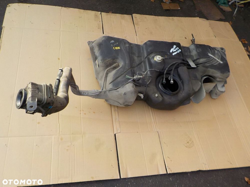 bak zbiornik citroen c4 grand picasso 1,6 hdi 08r - 1