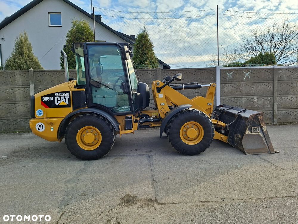 Caterpillar CAT 906 M - 10