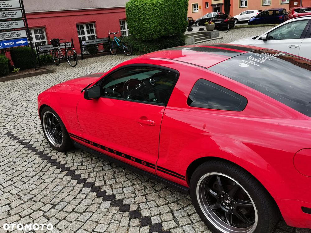 Ford Mustang 4.0 V6 - 8