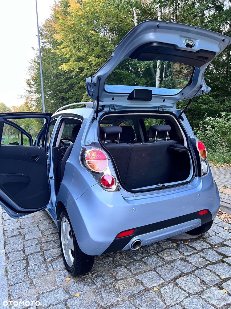 Chevrolet Spark - 17