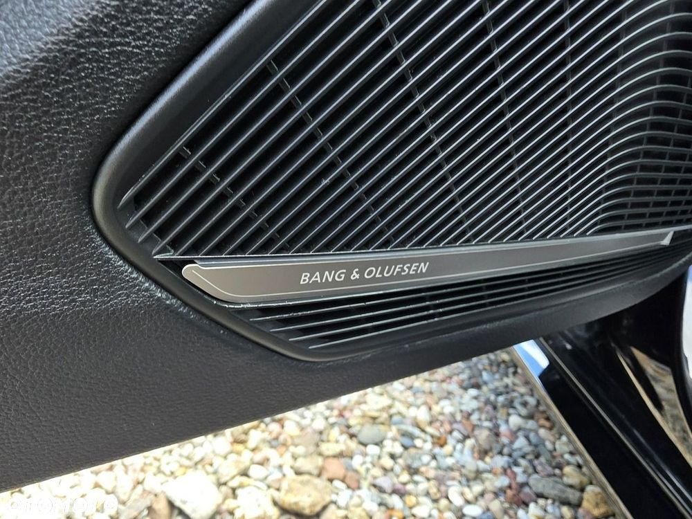 Audi A4 Avant 40 TDI S tronic S line - 14