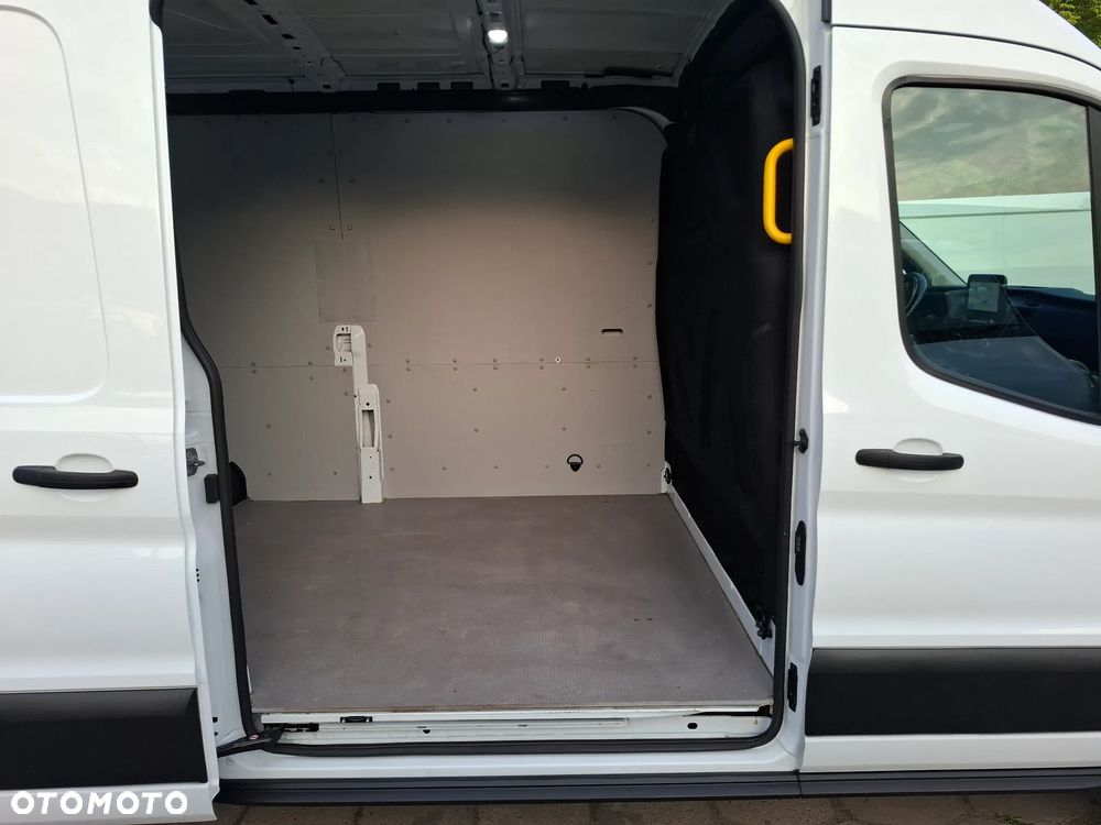 Ford Transit 2020 L3H2 MAX klima 3osobowy - 27