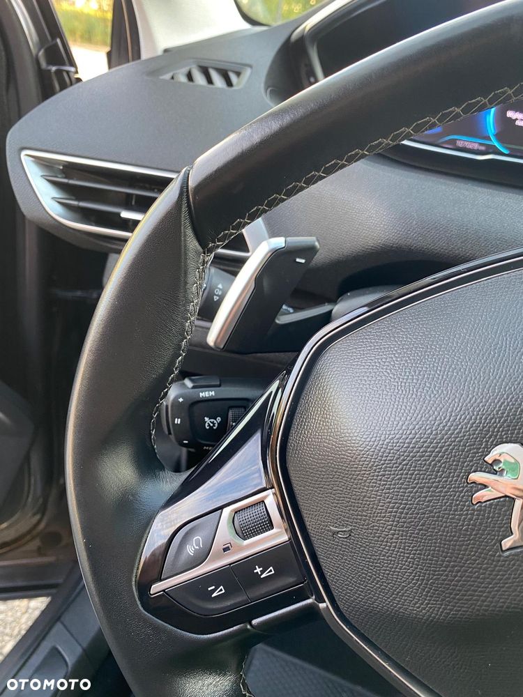 Peugeot 3008 225 e-EAT8 Allure Pack - 34