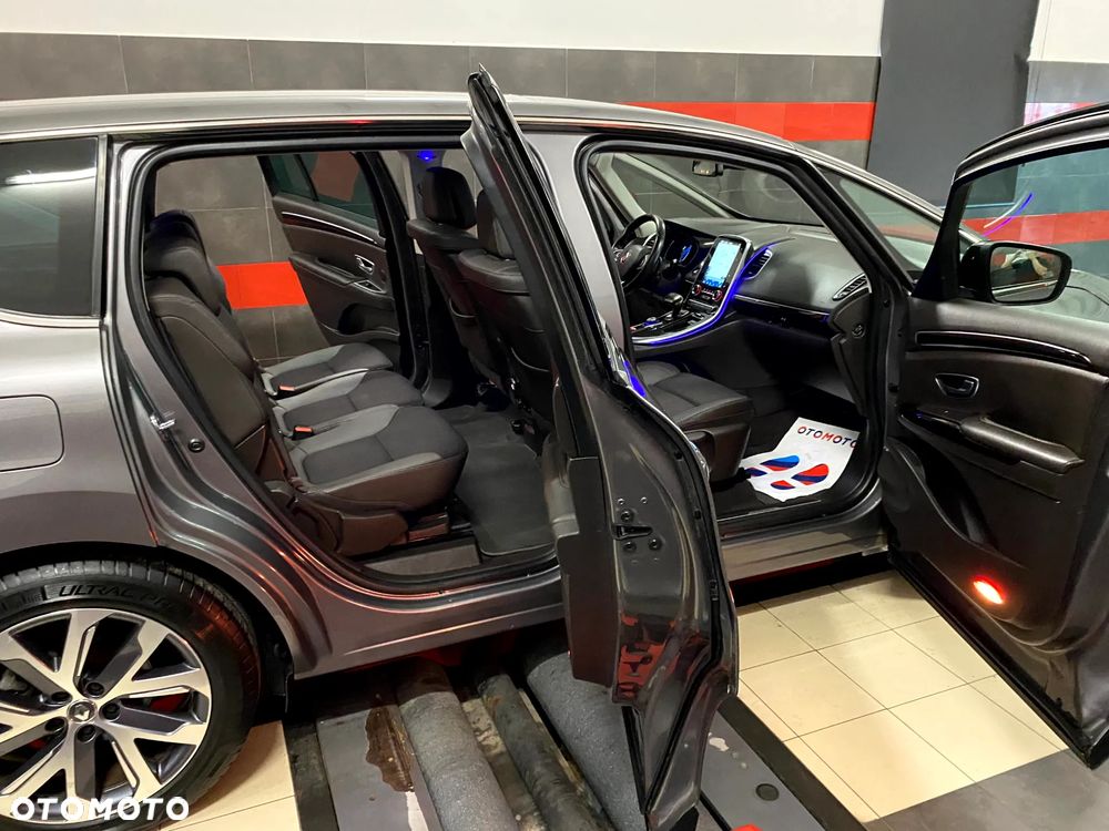 Renault Espace 1.6 dCi Energy SL Techno EDC 7 os - 26