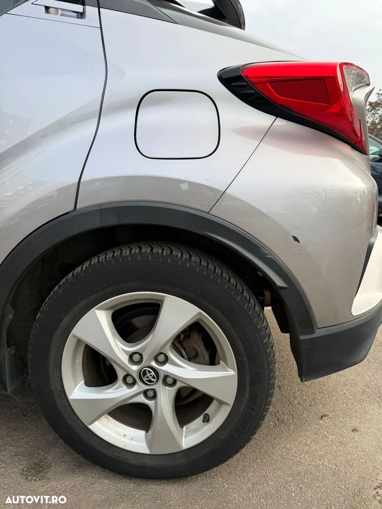 Toyota C-HR - 13