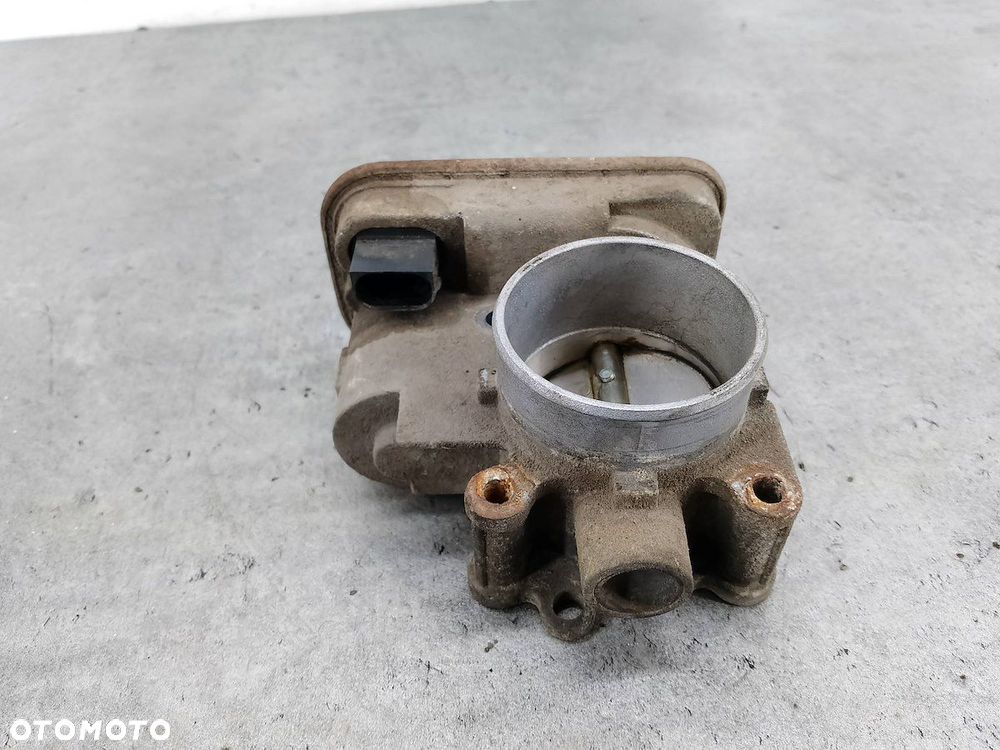 PRZEPUSTNICA DODGE CALIBER 1.8 16V - 4