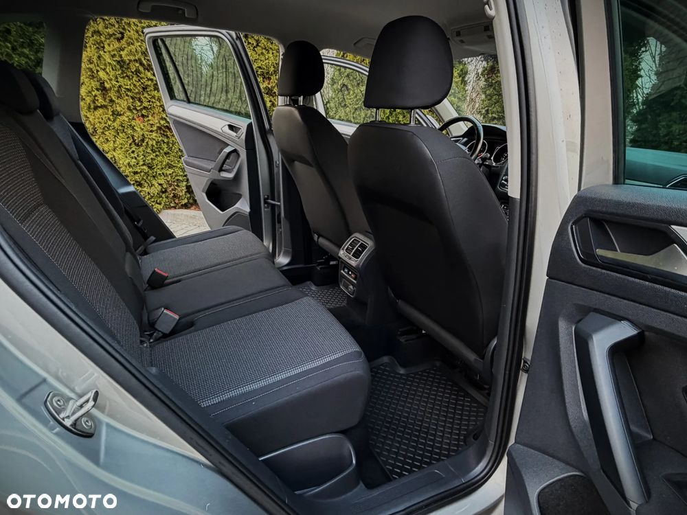 Volkswagen Tiguan 2.0 TDI SCR 4Motion (BlueMotion Tech) Comfortline - 35