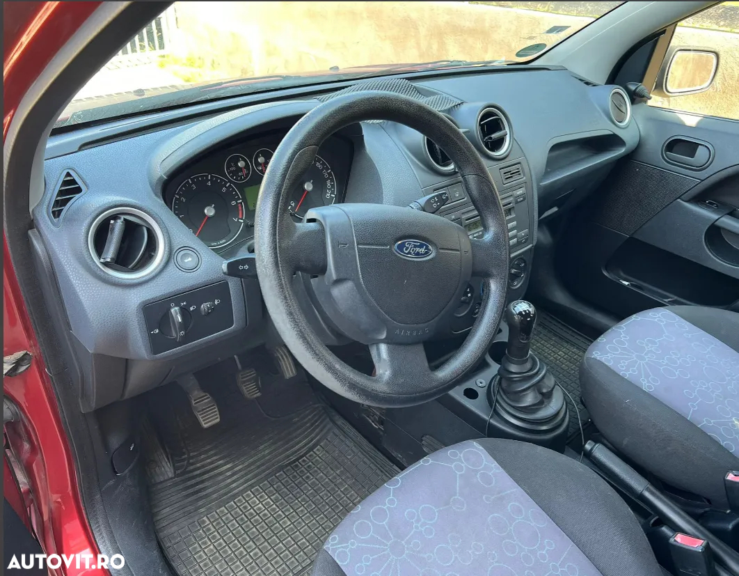 Ford Fiesta 1.3i Comfort - 7