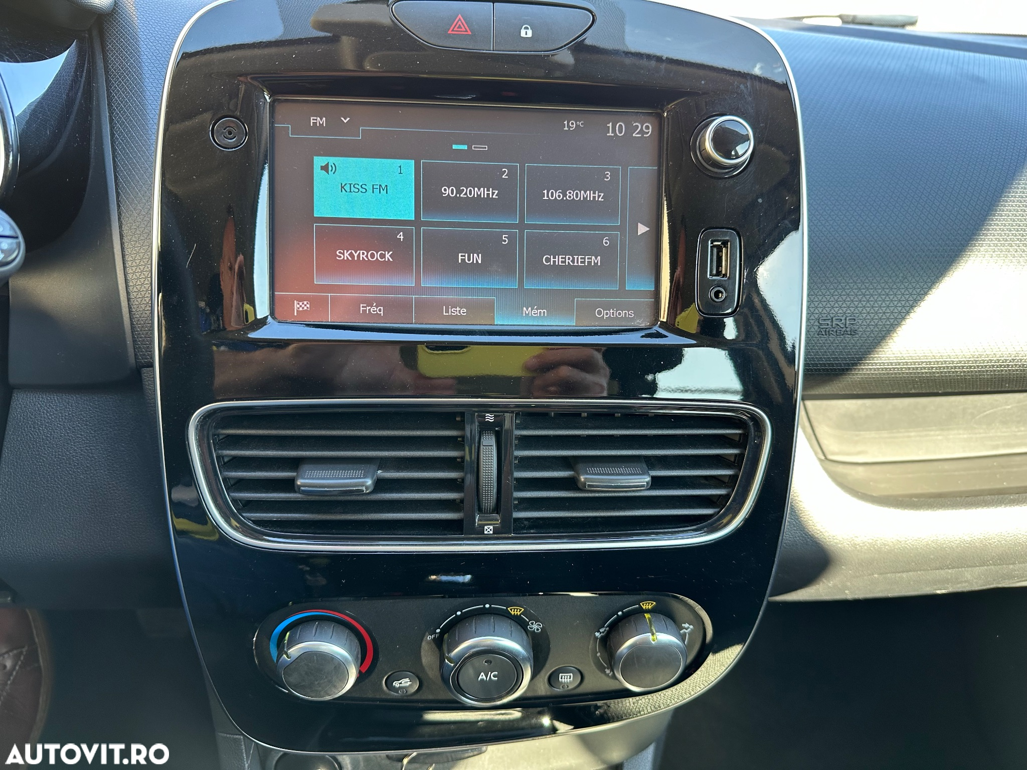 Renault Clio (Energy) dCi 90 Start & Stop LIMITED - 10