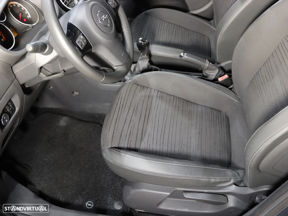 Opel Corsa 1.2 Cosmo - 8