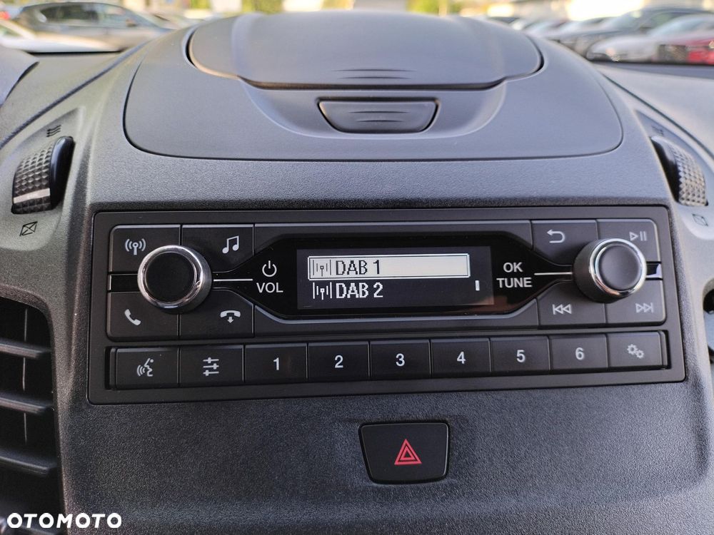 Ford Transit Connect - 19