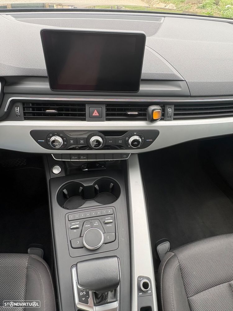 Audi A4 Avant 35 TDI Design S tronic - 6