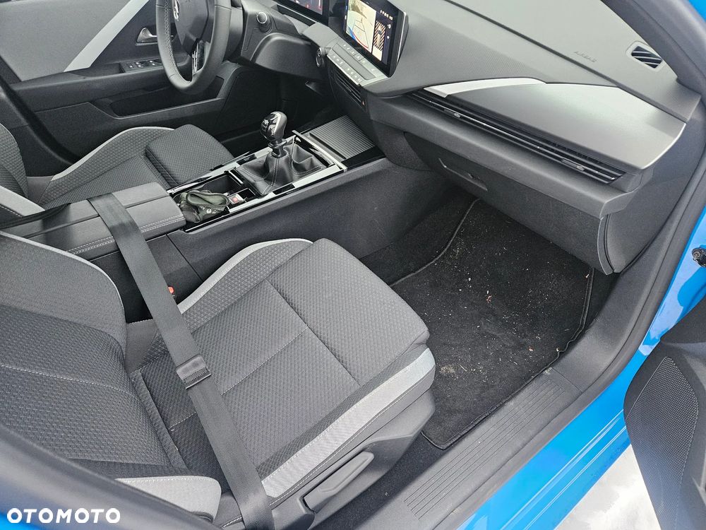 Opel Astra 1.2 Turbo Start/Stop Business Elegance - 25