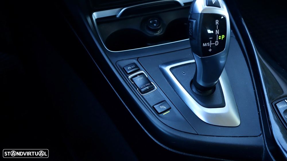 BMW 116 d Line Sport Auto - 43