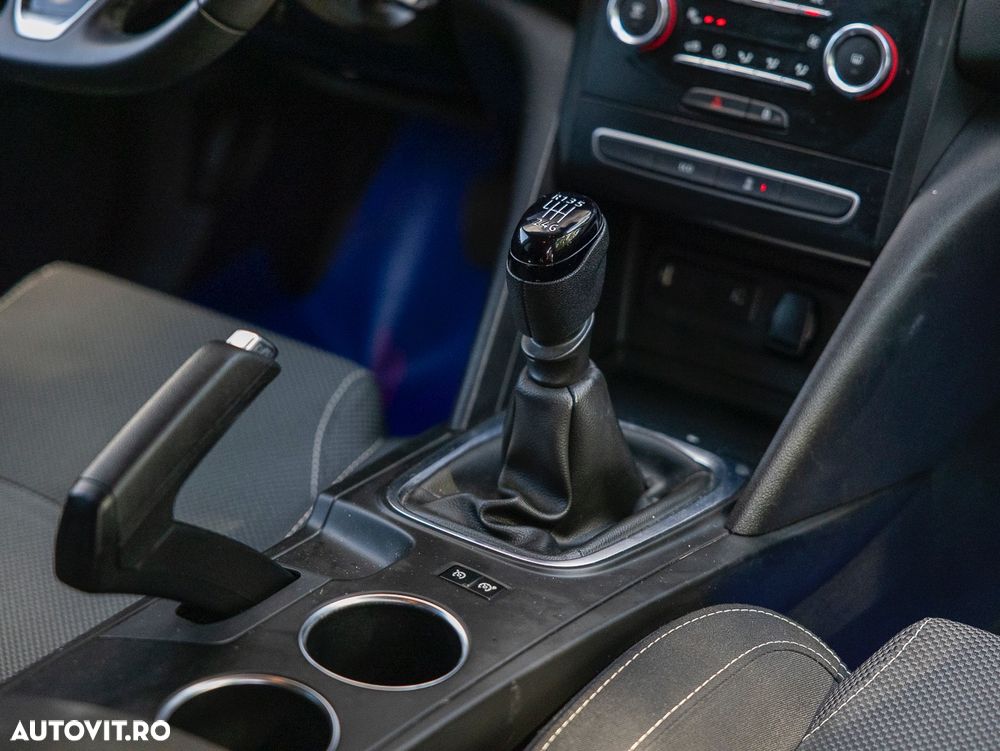 Renault Megane BLUE dCi Life - 10