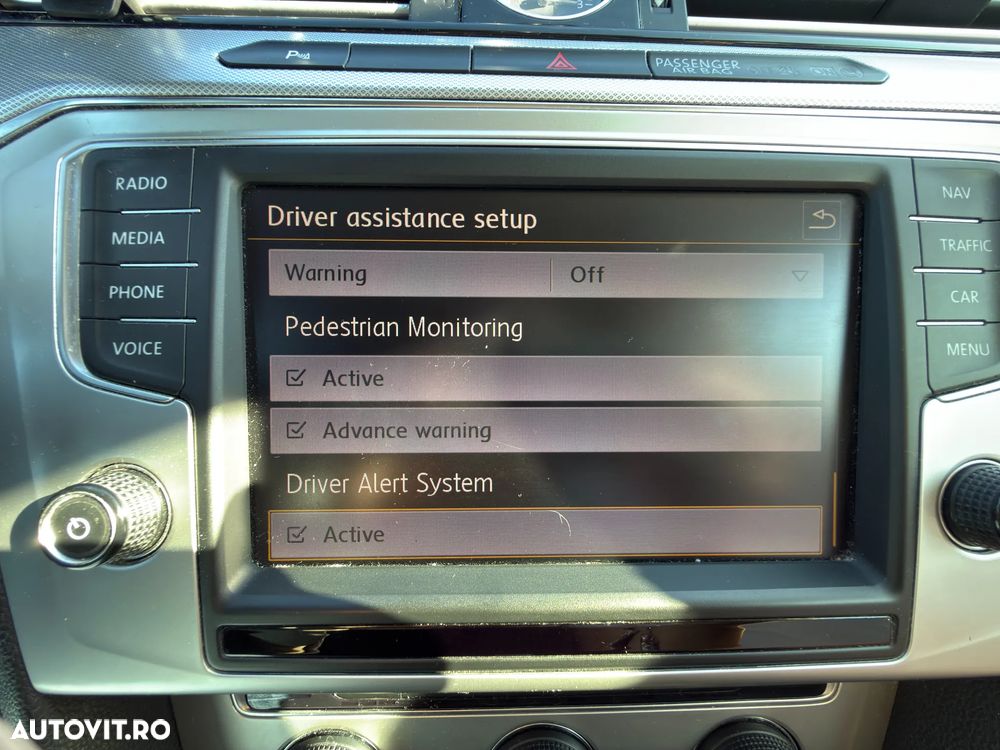 Volkswagen Passat - 19