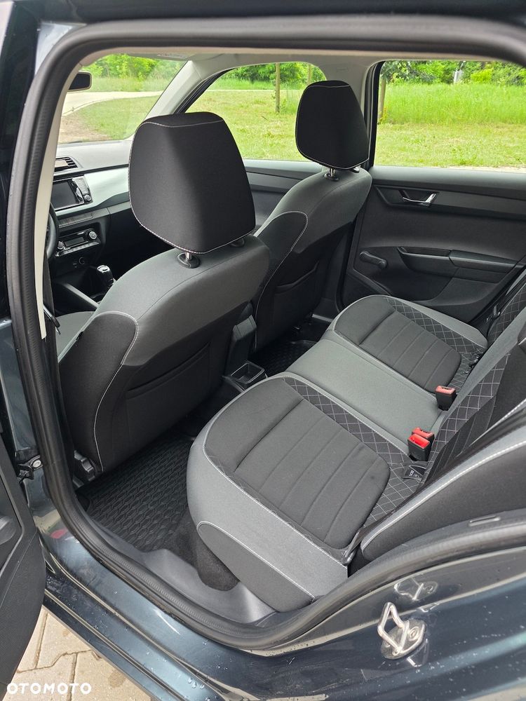 Skoda Fabia 1.0 TSI Style Color - 7
