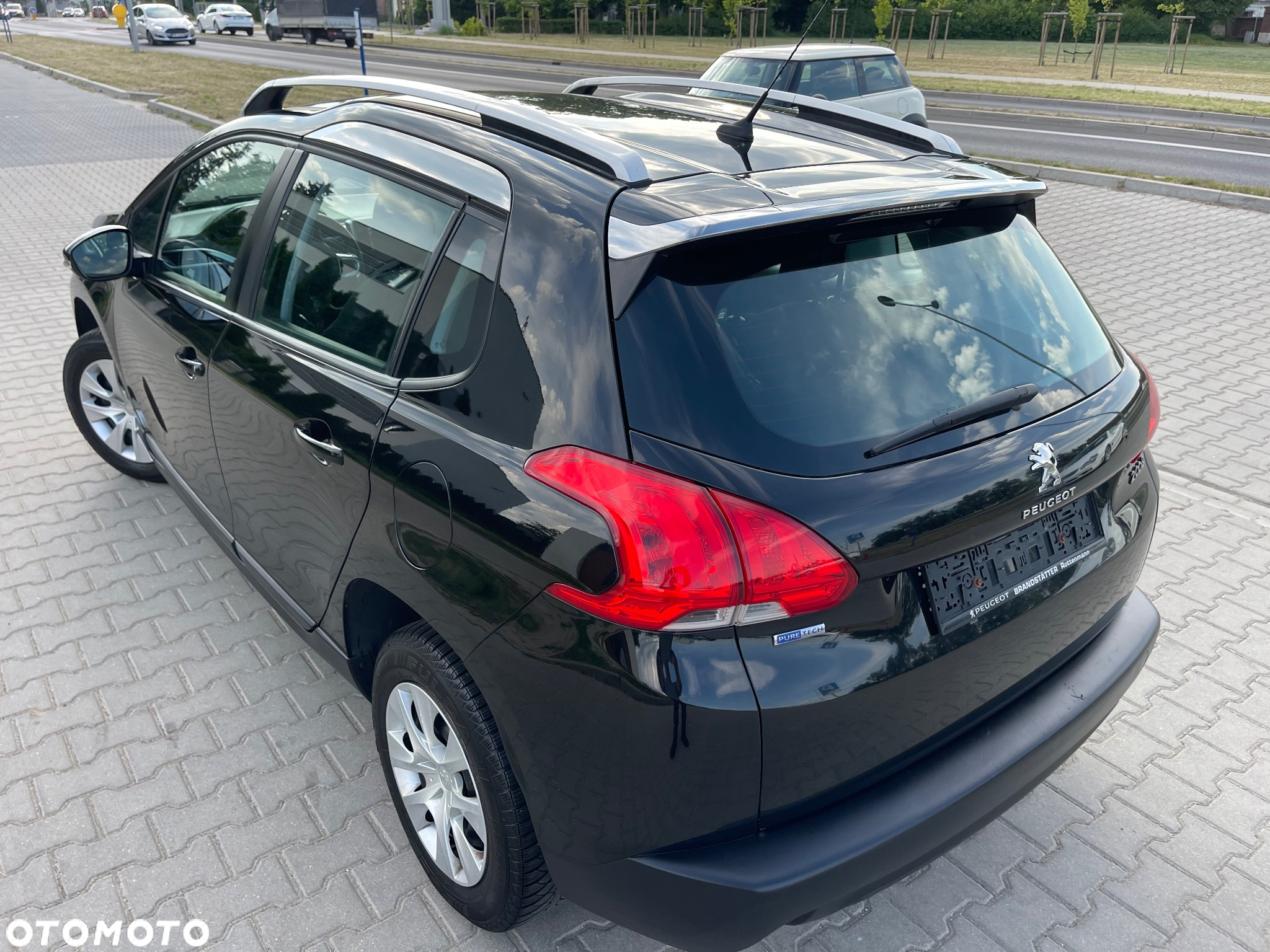 Peugeot 2008 - 13