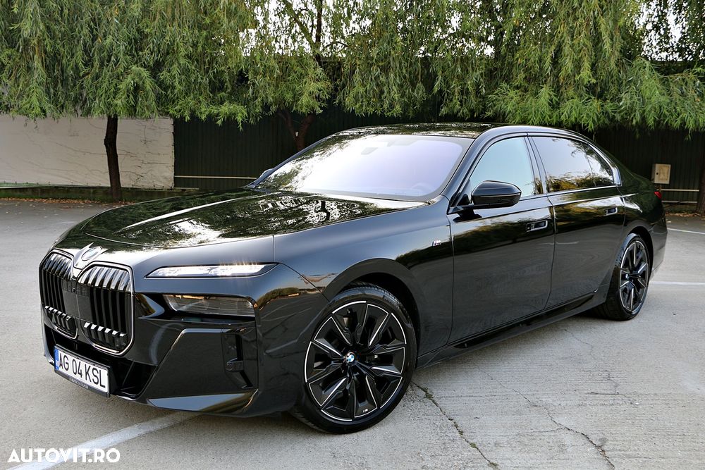 BMW Seria 7 - 38