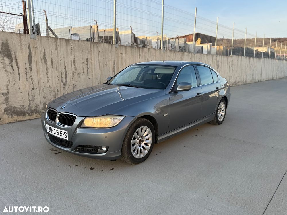 BMW Seria 3 320d DPF Aut. - 11