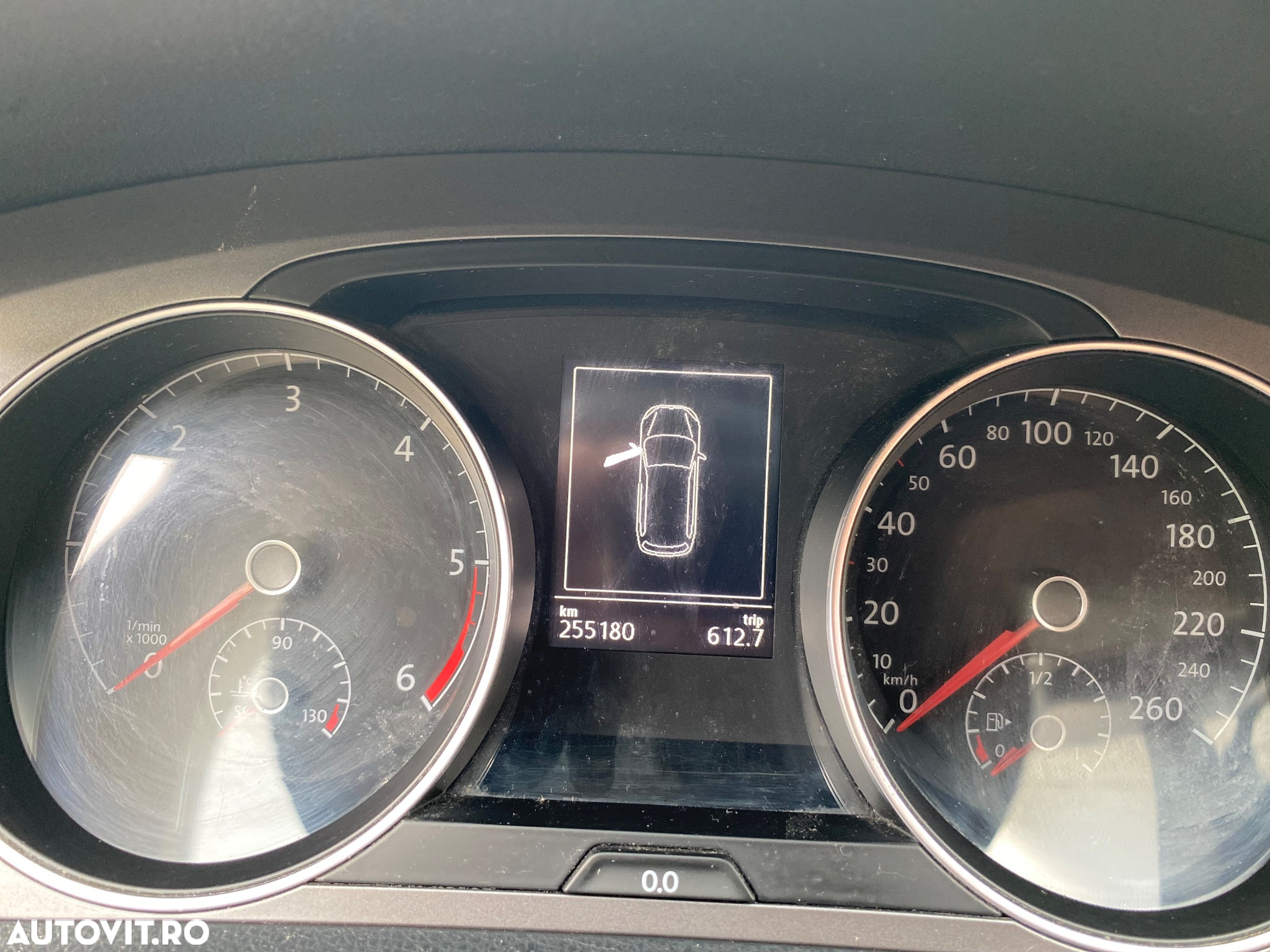 Volkswagen Golf 1.6 TDI 4Motion BMT Comfortline - 6
