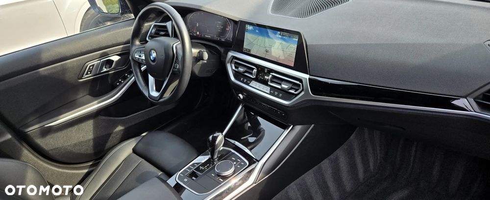 BMW Seria 3 320d xDrive Sport Line Shadow sport - 16
