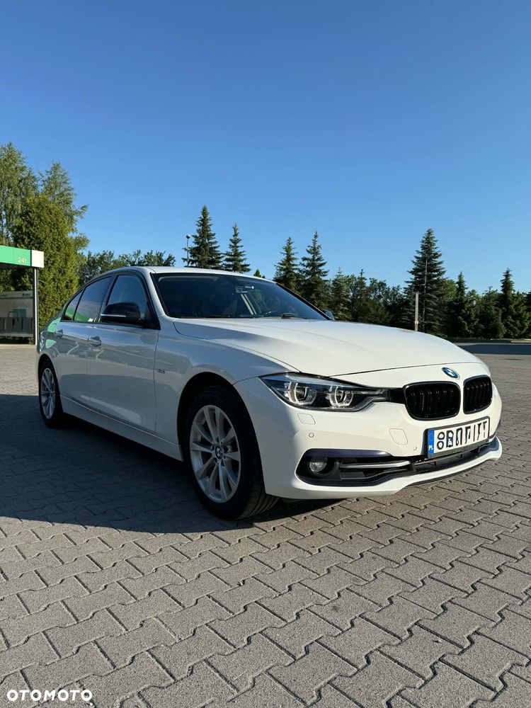 BMW Seria 3 318i Sport Line - 1