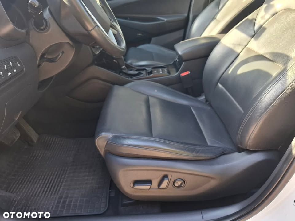 Hyundai Tucson 2.0 CRDI Premium 4WD - 19