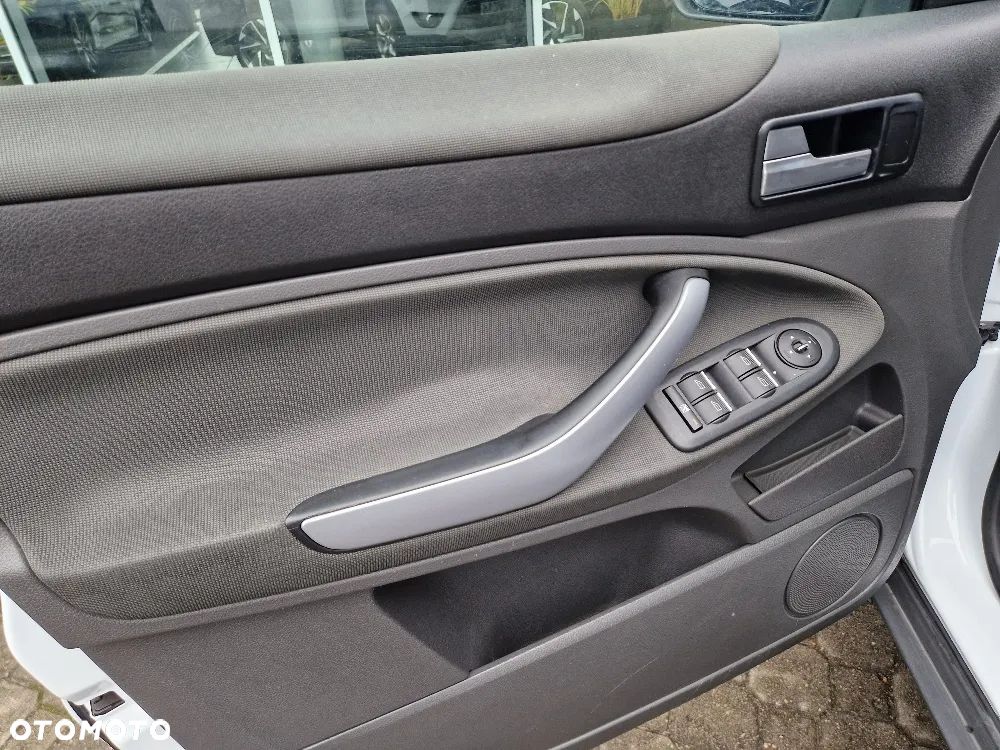 Ford Kuga 2.0 TDCi 4WD Trend - 25