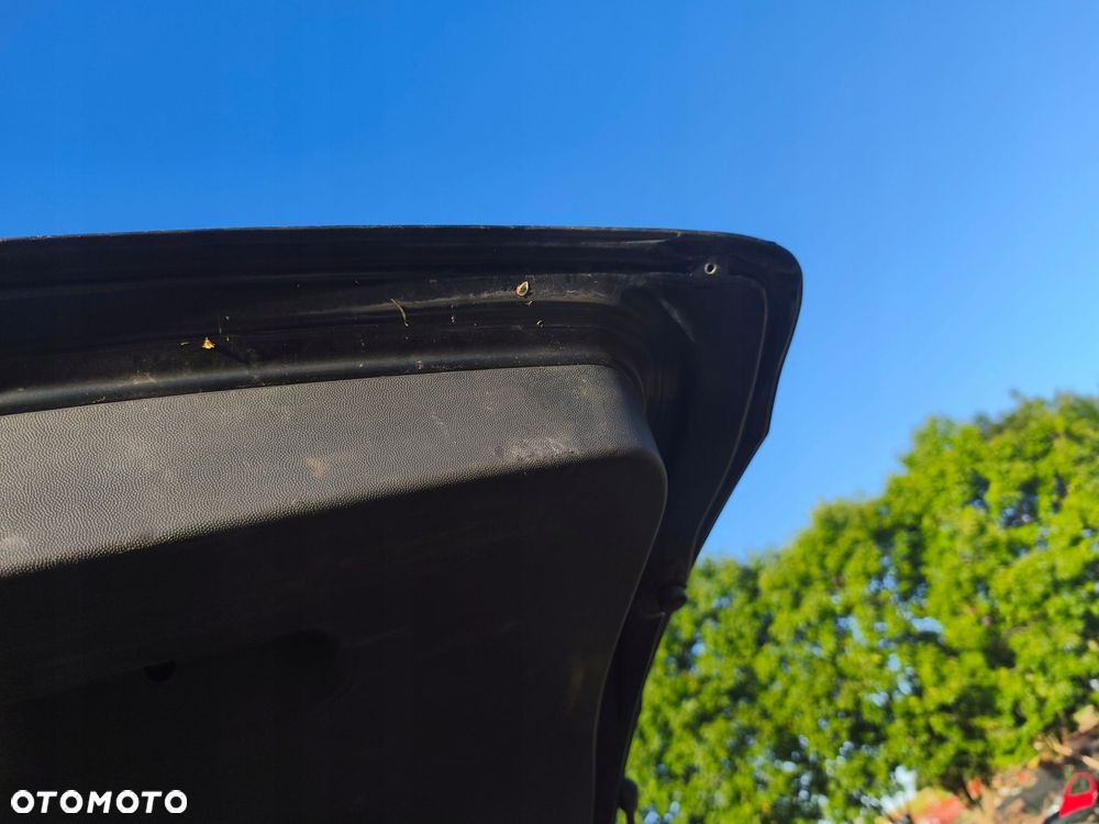 KLAPA BAGAŻNIKA SZYBA TYŁ KPL Z20R 2HU MERIVA A 03-06 - 3
