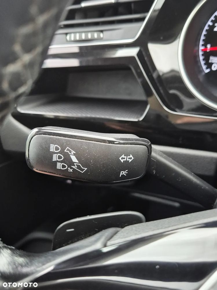 Volkswagen Touran 1.5 TSI EVO Highline DSG - 17