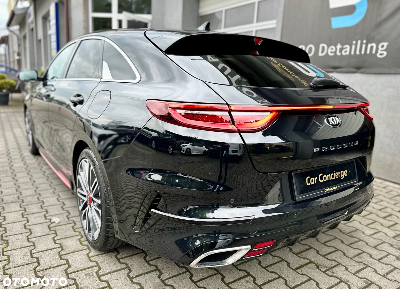 Kia ProCeed 1.6 T-GDI GT DCT - 12