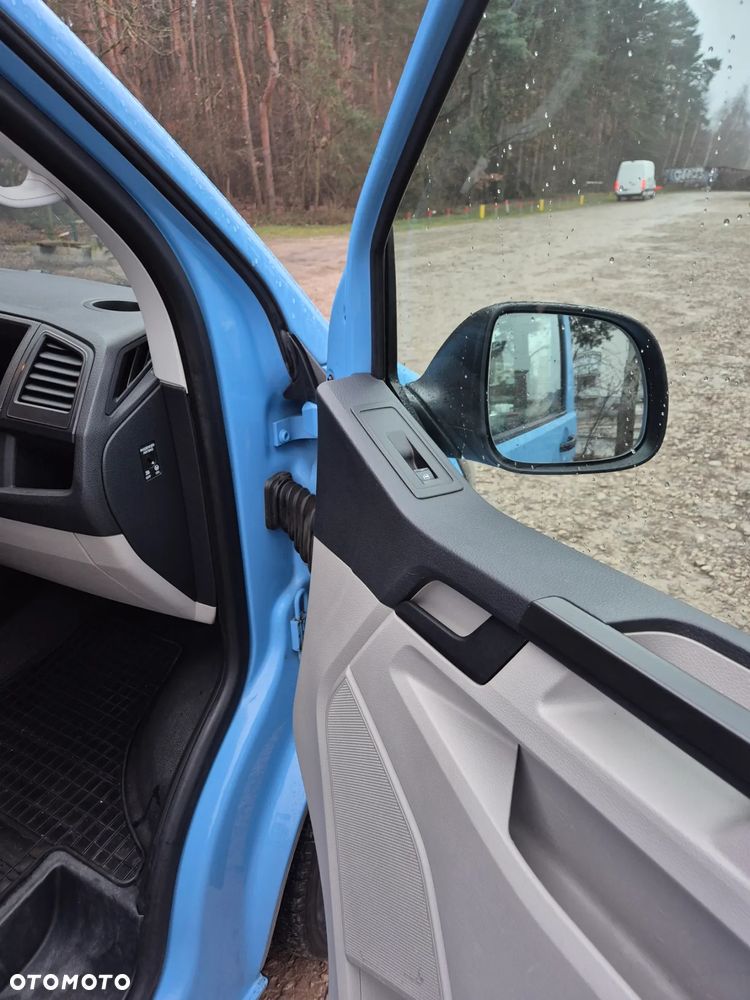 Volkswagen Transporter T6 - 25