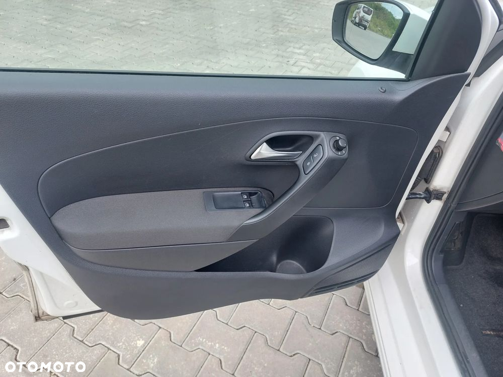 Volkswagen Polo 1.2 TDI Blue Motion - 12
