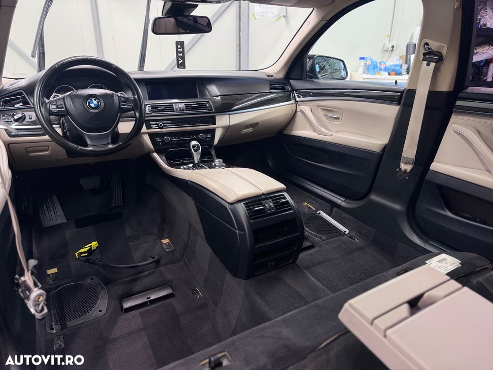 BMW Seria 5 525d xDrive Sport-Aut. Luxury Line - 22