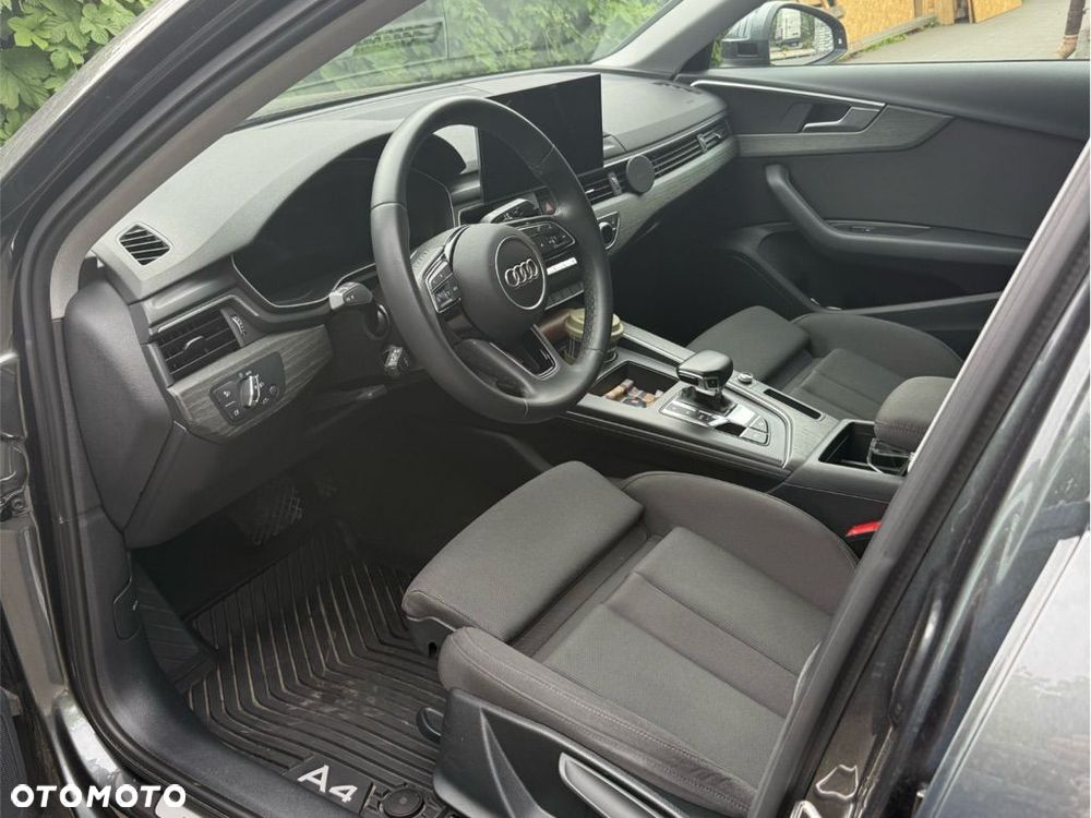 Audi A4 Limousine 35 TFSI mHEV S Line S tronic - 12