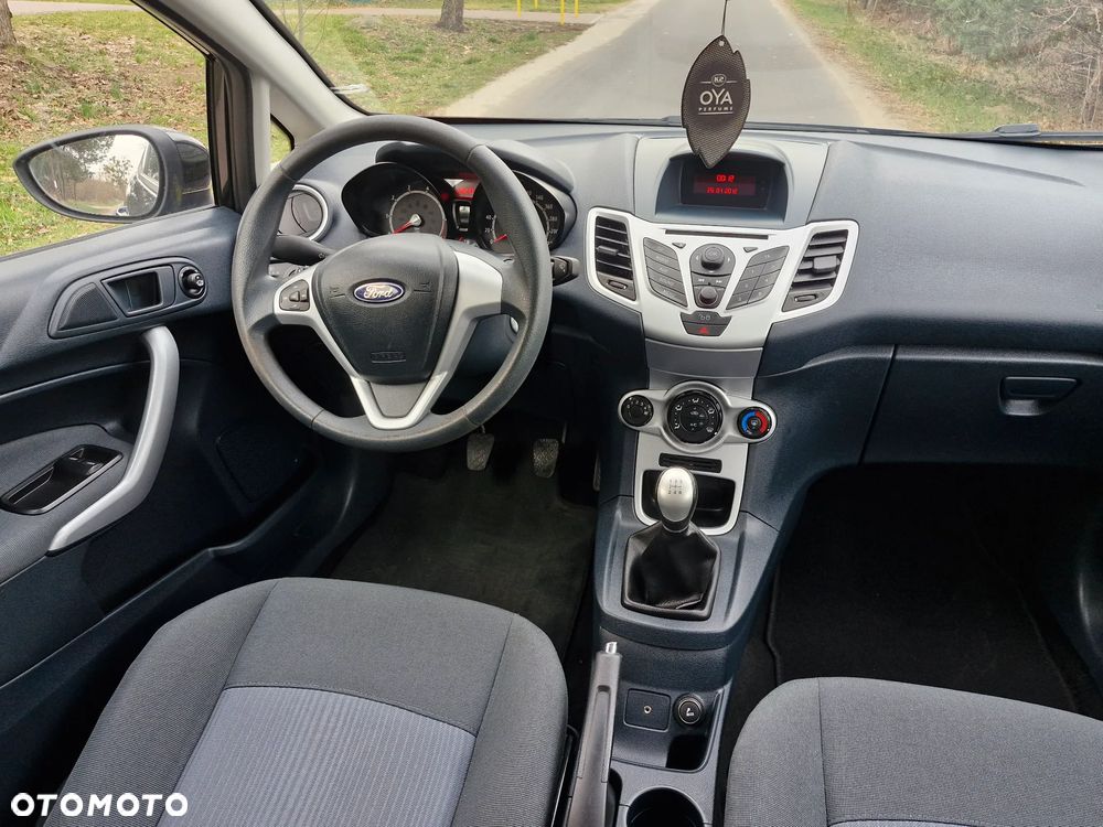 Ford Fiesta 1.25 Titanium EU5 - 17