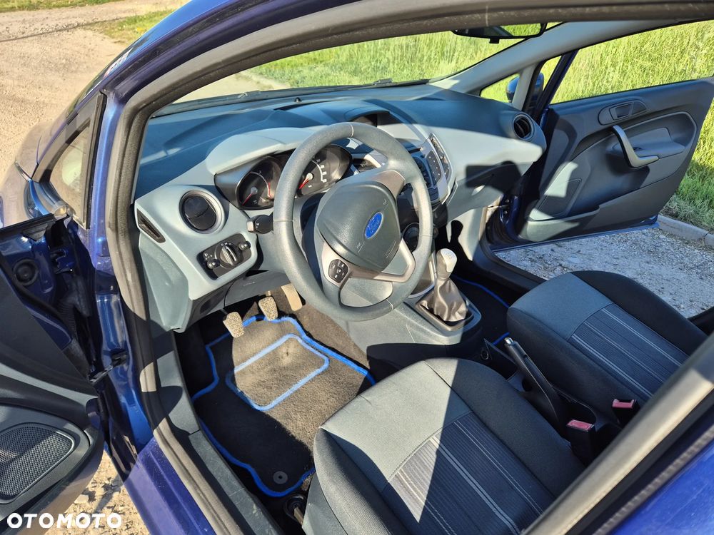 Ford Fiesta 1.4 TDCI - 10